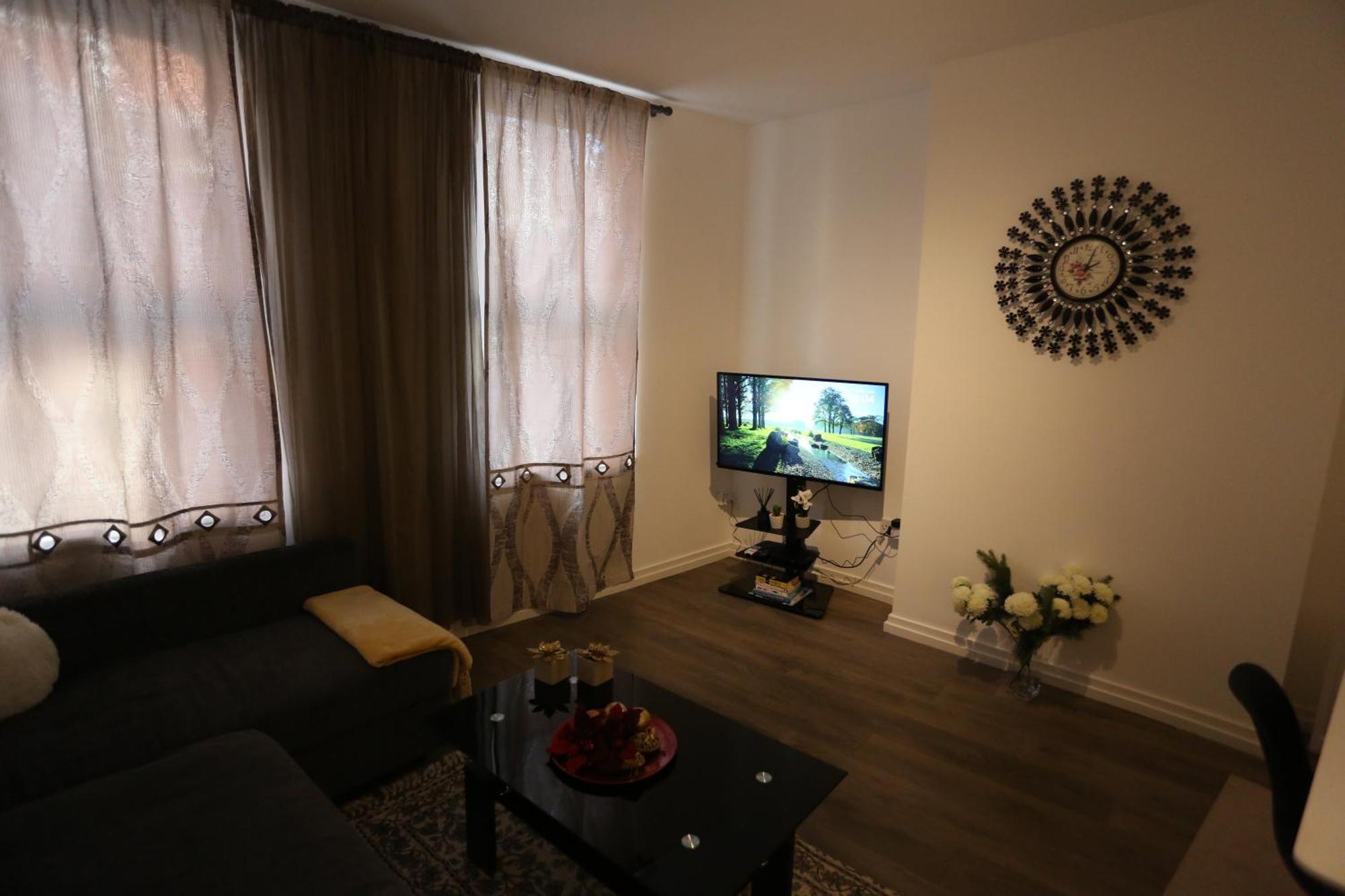 Luxury 1 Bedroom Flat In The Heart Of Wood Green Londres Habitación foto